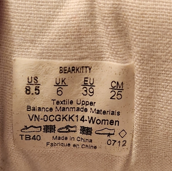 Vans Bearkitty Skate Shoes with Stars - Picture 7 of 9